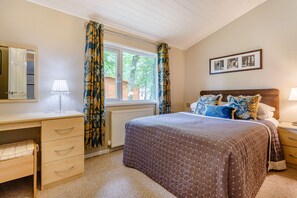 Kingham Lodge Double Bedroom