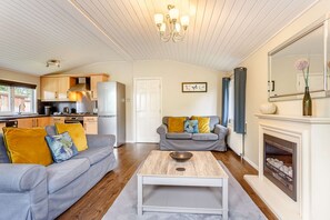 Kingham Plus Lodge Open Kitchen Living Space