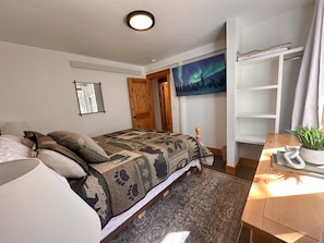 Downstairs Bedroom #1 with Queen Size Bed and Smart TV