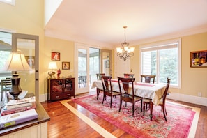 Dining Area | Dishware/Flatware Provided | Main Level