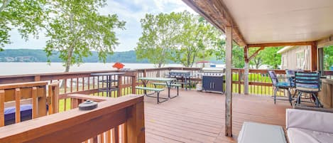 Jay Vacation Rental | 3BR | 2BA | 1,500 Sq Ft | Stairs to Enter