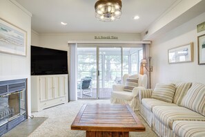 Living Room | Smart TV | Full Sleeper Sofa | 1st Floor