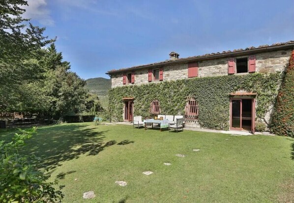Holiday Home Exterior [summer]