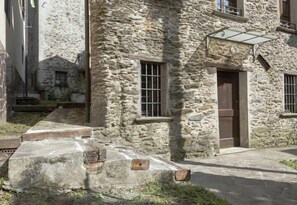 Außenseite Ferienhaus [Sommer]