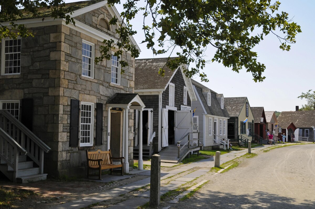 New England Hospitality at the Carriage HouseMystic Vacation Rentals LLC
