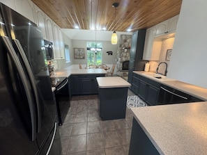 Kitchen (1)