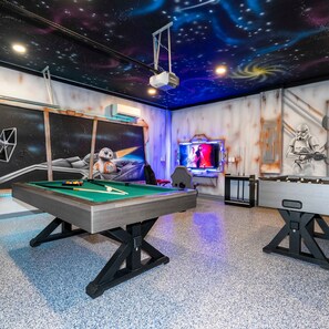 Spielezimmer
