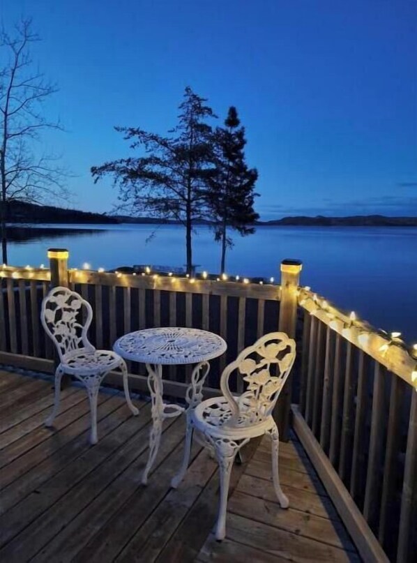 Relax with the evening view from the patio deck surrounded by  quiet stillness!