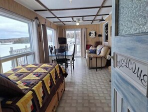 Front room view from the main entrance 