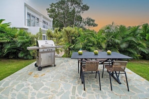 V18a Casa Sueño · Cozy 2-Level Villa w/ Pool around the mountain (417)