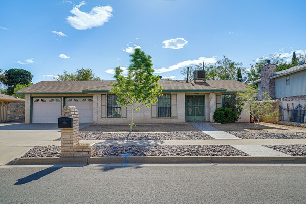 El Paso Vacation Rental | 4BR | 2BA | 1 Step Required | 1,645 Sq Ft