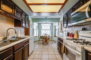 Kitchen | Keurig Coffee Maker | Toaster