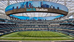 40 minutes to So-fi Stadium