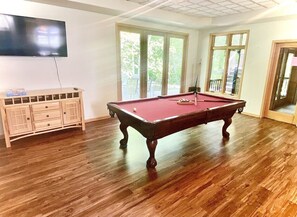 Game Room w/ Pool Table