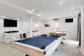 Spielezimmer