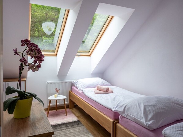 Furniture, Property, Comfort, Wood, Textile, Plant, Building, Interior Design, Floor, Wall