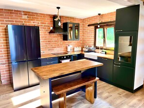 Kitchen 1