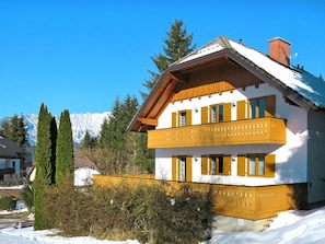 Himmel, Pflanze, Fenster, Schnee, Gebäude, Baum, Steigung, Lärche, Haus, Hütte