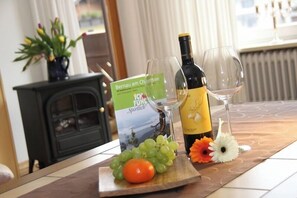 Ferienwohnung Bergblick für 2-5 Personen (95 qm, OG)