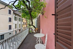 Balcony / Terrace / Patio