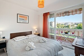 Balcony / Terrace / Patio, Bedroom