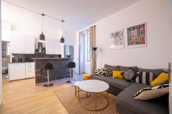 Kitchen, Living Room
