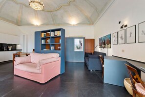 Bedroom, Dining Room, Kitchen, Living Room
