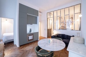 Bedroom, Kitchen, Living Room