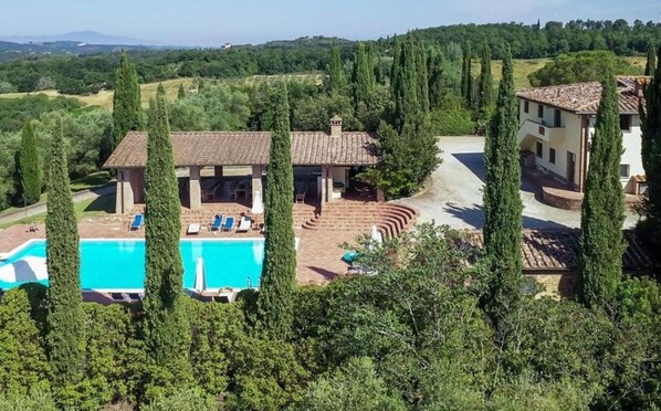 Building Exterior, Garden, Outdoor, Pool