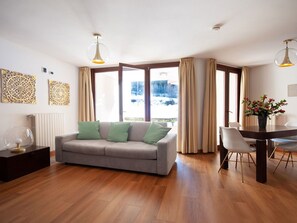 Balcony / Terrace / Patio, Living Room