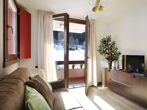 Balcony / Terrace / Patio, Dining Room, Living Room