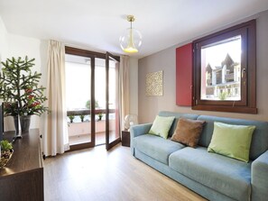 Dining Room, Living Room