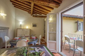Dining Room, Kitchen
