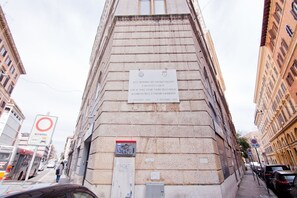 Building Exterior, Scenic View