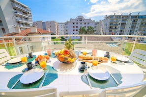Balcony / Terrace / Patio