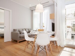 Balcony / Terrace / Patio, Dining Room, Kitchen, Living Room