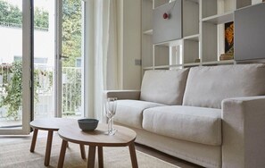 Balcony / Terrace / Patio, Dining Room, Kitchen, Living Room