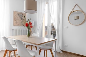 Autumn, Balcony / Terrace / Patio, Dining Room, Kitchen, Living Room