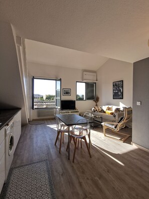 Dining Room, Living Room
