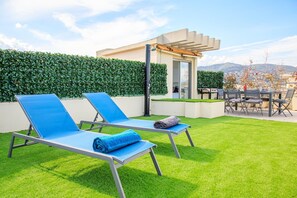 Balcony / Terrace / Patio