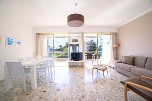 Balcony / Terrace / Patio, Dining Room, Living Room