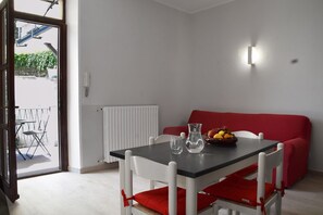 Dining Room, Kitchen