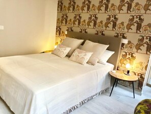 Bedroom, Room Detail