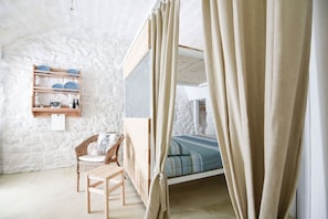 Bedroom, Dining Room, Living Room