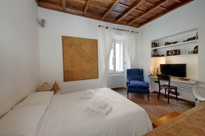 Comfort Studio Apartment next to the Colosseum; Rome, Italy