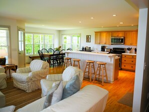 OVERALL:  Looking from the living room towards the kitchen and the dining room.
