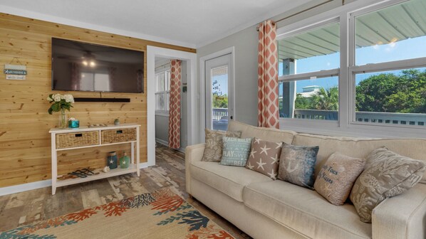 Villas Bahama West 106 Dining Area