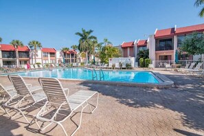 Anna Maria Island Runaway Tropical Waves-Pet Friendly