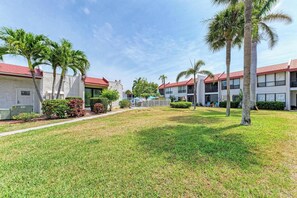 Anna Maria Island Runaway Tropical Waves-Pet Friendly