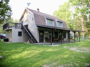 Sticks & Stones with Bunkhouse on Drummond Island (3887)